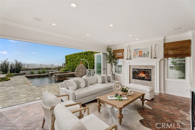 Detail Gallery Image 32 of 44 For 31 Cape Andover, Newport Beach,  CA 92660 - 4 Beds | 3/1 Baths