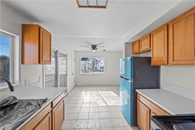 Detail Gallery Image 12 of 33 For 1148 E Virginia, Barstow,  CA 92311 - 3 Beds | 2 Baths