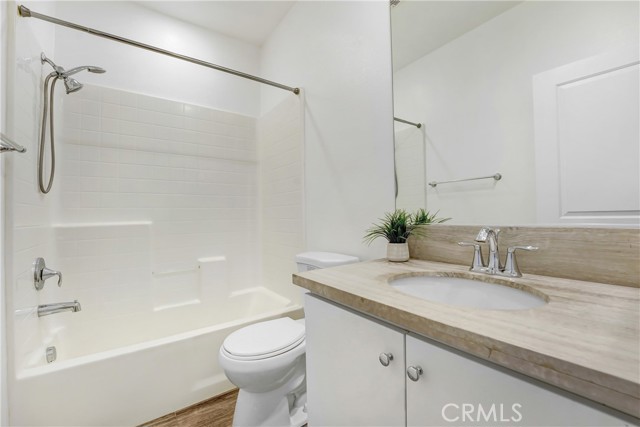 Detail Gallery Image 13 of 25 For 281 N Mar Vista Ave #23,  Pasadena,  CA 91106 - 3 Beds | 2/1 Baths