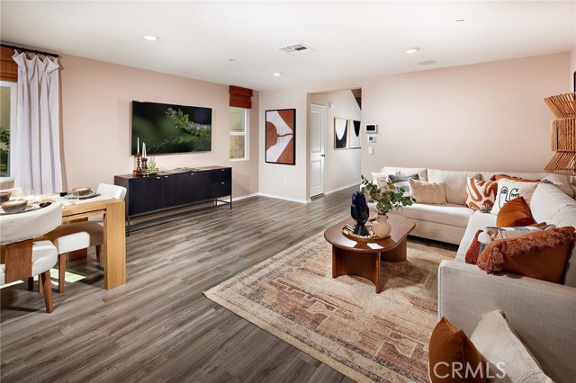 Detail Gallery Image 4 of 18 For 30844 Charger Way, Winchester,  CA 92596 - 5 Beds | 3 Baths