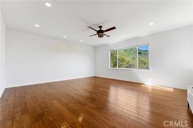 Image 29 of 56 For 4116 Dakota Drive