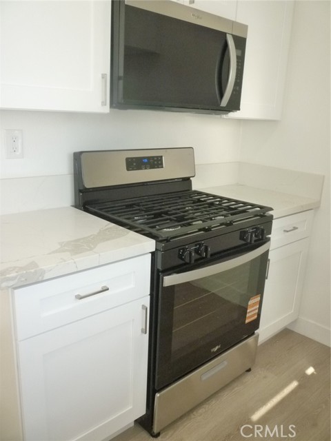 Detail Gallery Image 4 of 30 For 16816 Yukon Ave #D,  Torrance,  CA 90504 - 2 Beds | 1 Baths