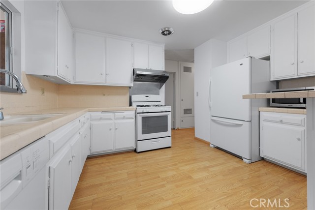 Detail Gallery Image 9 of 25 For 1461 W Mayberry, Hemet,  CA 92543 - 2 Beds | 2 Baths