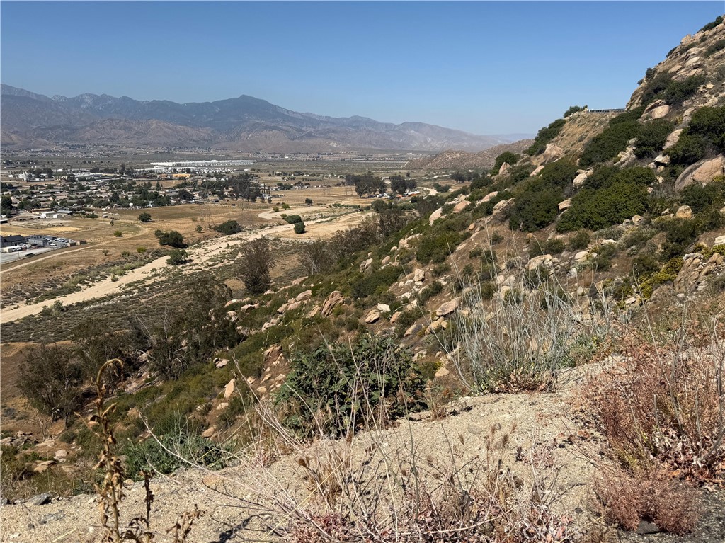 MLS #OC25130916 image #22