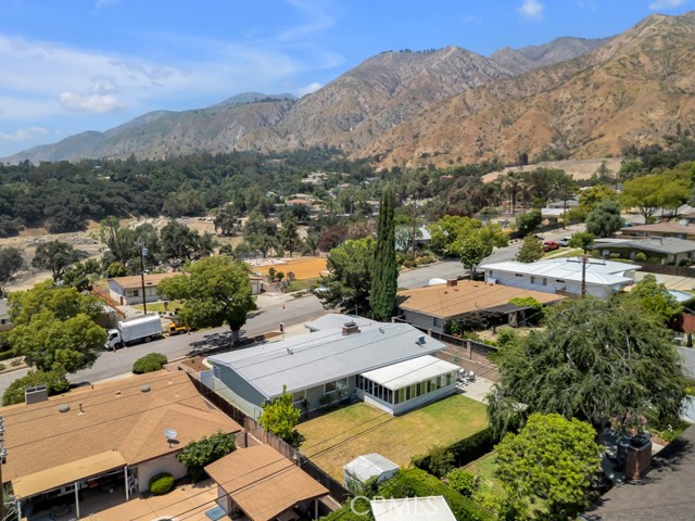 1440 Riviera Drive, Pasadena CA: https://media.crmls.org/medias/01edf775-5f8f-4989-8677-6d290f968334.jpg