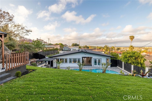 2044 Santa Rena Drive, Rancho Palos Verdes, California 90275, 4 Bedrooms Bedrooms, ,3 BathroomsBathrooms,Residential,Sold,Santa Rena,SB22081294