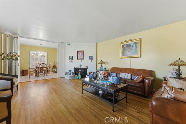 Detail Gallery Image 16 of 31 For 10406 Hasty, Downey,  CA 90241 - 4 Beds | 3 Baths