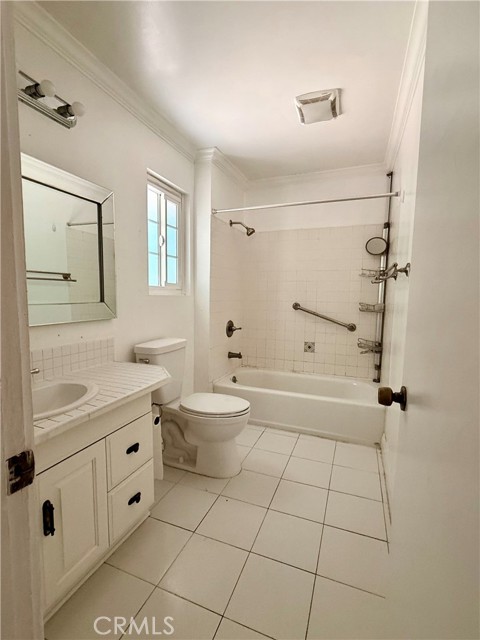 Detail Gallery Image 12 of 20 For 1701 Victoria, Fullerton,  CA 92831 - 5 Beds | 3 Baths