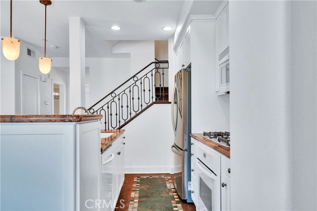 Detail Gallery Image 17 of 57 For 5506 W 149th Pl #10,  Hawthorne,  CA 90250 - 2 Beds | 2 Baths