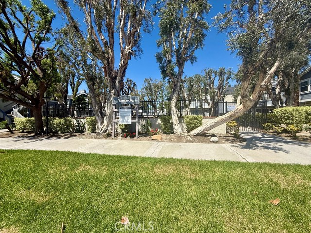 Image 1 of 35 For 701 Hayward  18