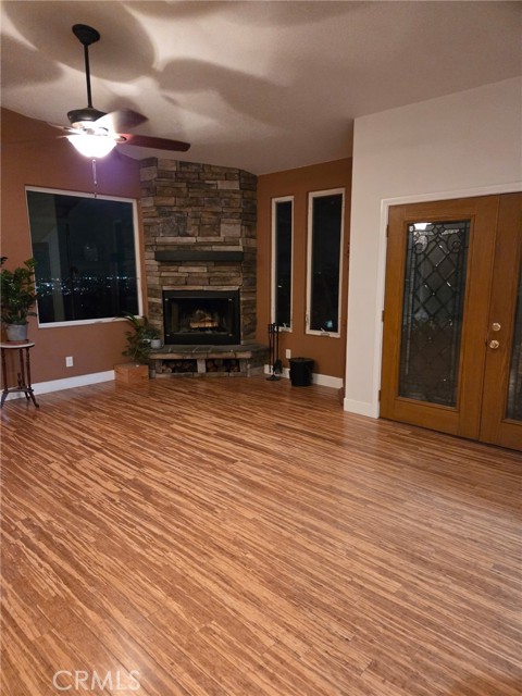 7871 Virtue Vista Drive, Jurupa Valley CA: https://media.crmls.org/medias/01f0e393-d7ce-4b80-ba27-cf7b4e597864.jpg