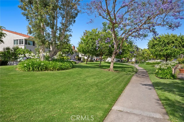 362 Vista Madera, Newport Beach CA: https://media.crmls.org/medias/01f0eb3d-8ff6-4d2c-b3d2-33b9edefef63.jpg