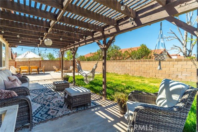 Detail Gallery Image 30 of 32 For 3023 E Avenue S2, Palmdale,  CA 93550 - 4 Beds | 2 Baths