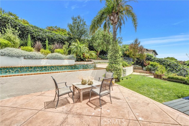 Detail Gallery Image 21 of 28 For 1961 San Remo Dr, Laguna Beach,  CA 92651 - 3 Beds | 2/1 Baths