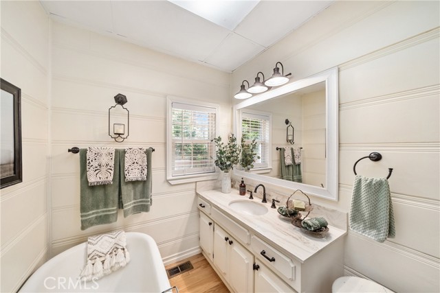Detail Gallery Image 12 of 38 For 795 Glen View Ln, Twin Peaks,  CA 92391 - 3 Beds | 2 Baths