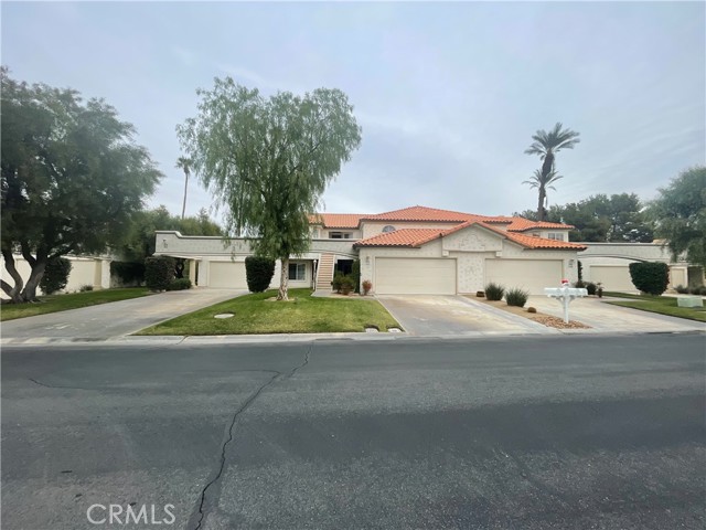 Detail Gallery Image 4 of 30 For 344 Vista Royale Dr, Palm Desert,  CA 92211 - 3 Beds | 2/1 Baths