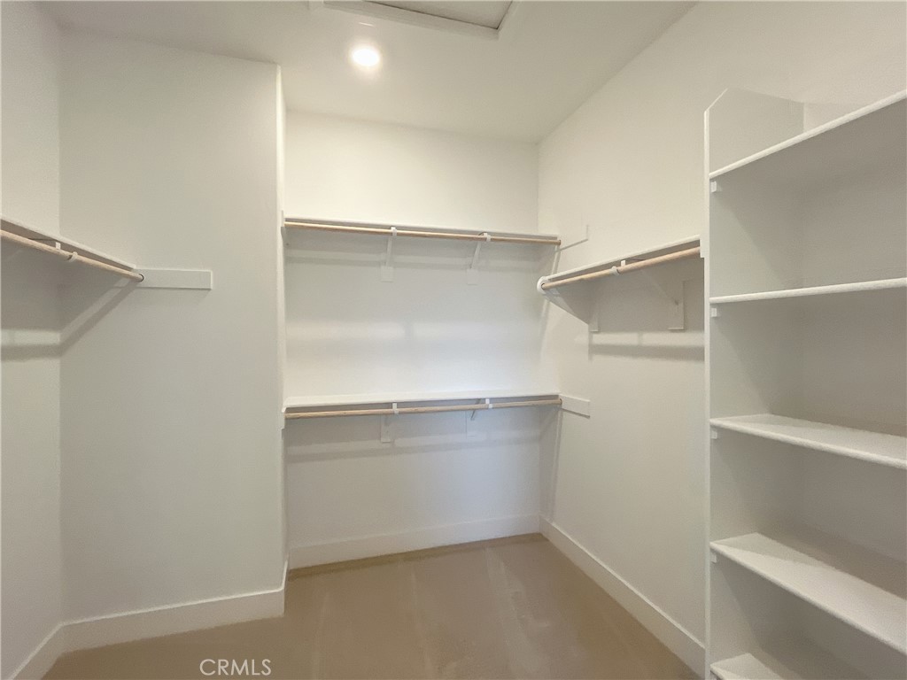 01f37e2a Afb8 49b5 80b9 3584c8a5e986