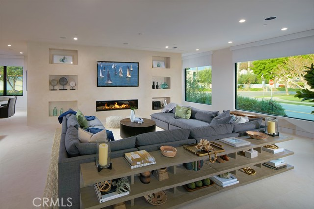 Detail Gallery Image 3 of 27 For 521 Angelita, Corona Del Mar,  CA 92625 - 4 Beds | 6 Baths