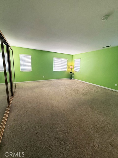 Detail Gallery Image 7 of 12 For 130 Boston, Beaumont,  CA 92223 - 5 Beds | 3 Baths