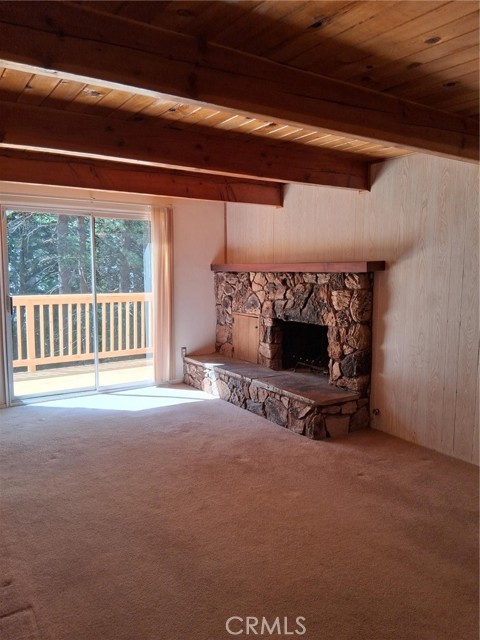 31103 All View Drive, Running Springs CA: https://media.crmls.org/medias/01f610f5-499e-4529-be70-afccf94c8d45.jpg