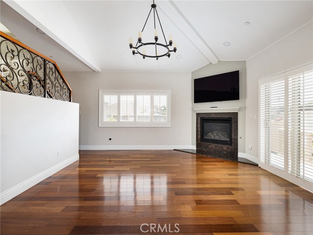 229 N Juanita Avenue, Redondo Beach CA: https://media.crmls.org/medias/01f616ad-d31f-47d6-8e50-07d6182707c2.jpg