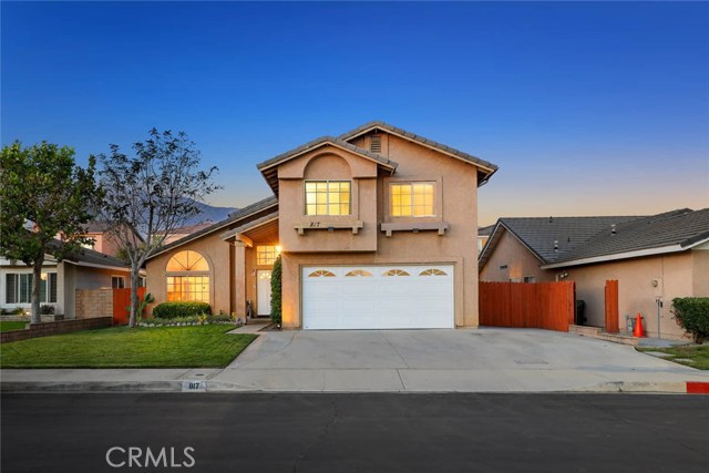 817 Falcon View St, Upland, CA 91784