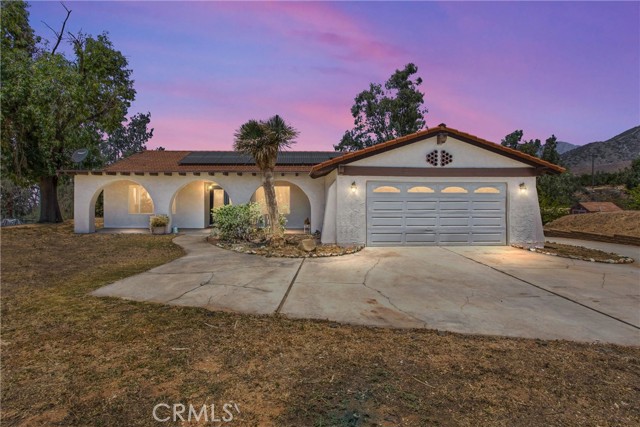 32272 Florida Avenue, Mentone CA: https://media.crmls.org/medias/01f7f78b-c44a-4a32-adce-e70dd7011f5d.jpg