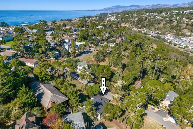 Detail Gallery Image 3 of 43 For 775 Huntington, Cambria,  CA 93428 - 2 Beds | 2 Baths