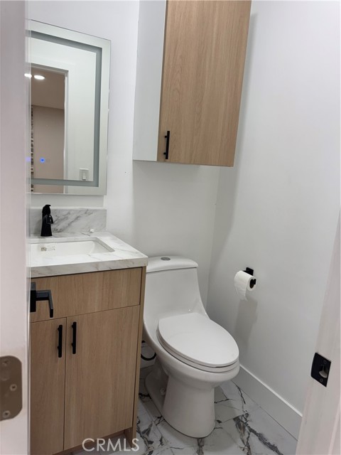 Detail Gallery Image 7 of 24 For 4609 Highgrove Ave, Torrance,  CA 90505 - 8 Beds | 3/2 Baths