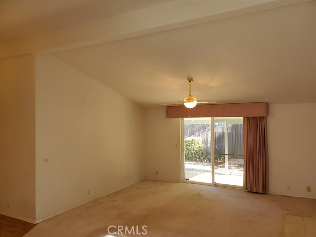 76 Orchardcrest Drive, Oroville CA: https://media.crmls.org/medias/01fa2fef-383e-4dd1-844e-dbee2e4ccb0a.jpg