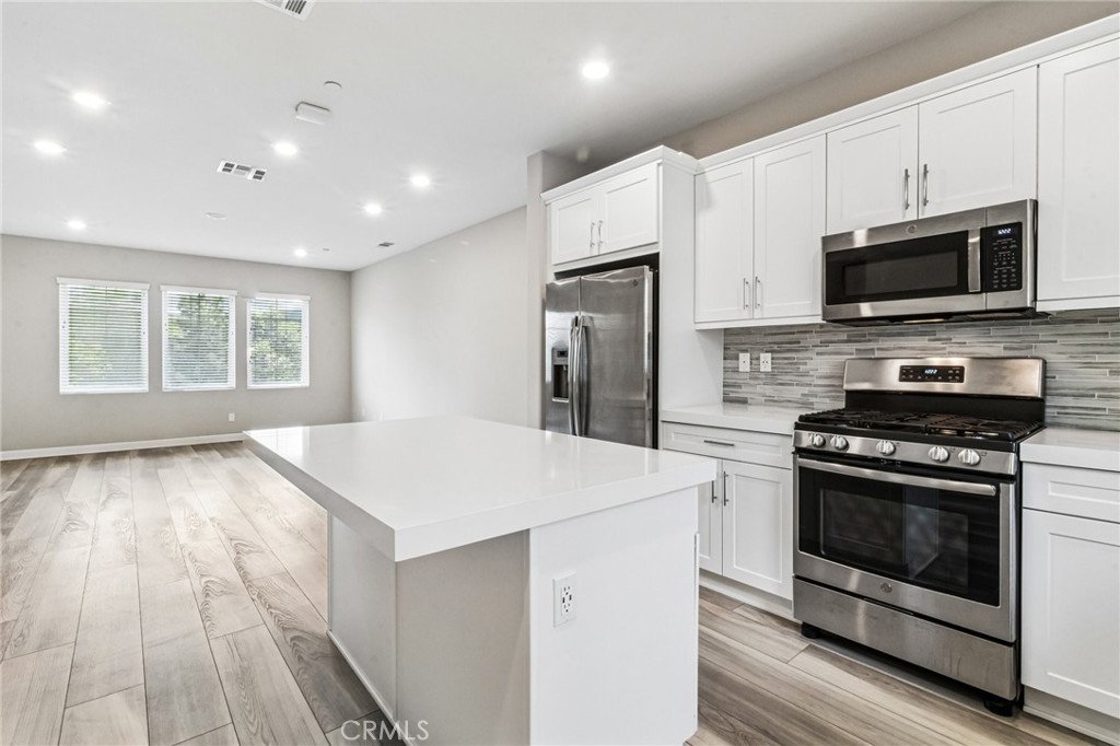 11011 Logan Way - photo 14