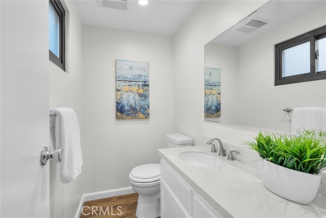 Detail Gallery Image 14 of 33 For 2304 Mathews Ave #6,  Redondo Beach,  CA 90278 - 2 Beds | 2/1 Baths