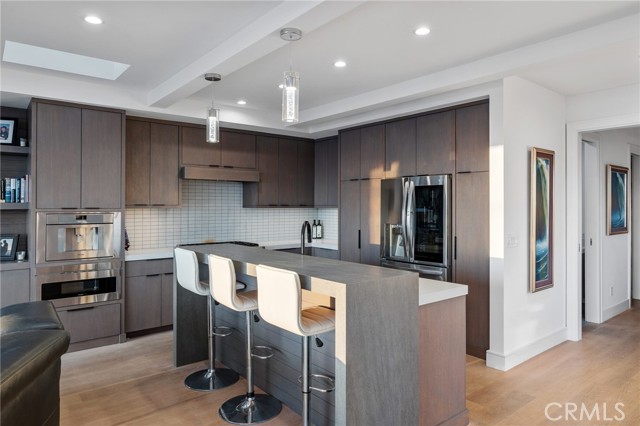 1737 Manhattan Avenue, Hermosa Beach CA: https://media.crmls.org/medias/01fc5fdd-830e-4edf-9027-f5a3d4f75231.jpg