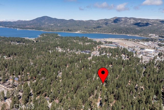 Detail Gallery Image 8 of 51 For 41941 Evergreen Dr, Big Bear Lake,  CA 92315 - 4 Beds | 4 Baths