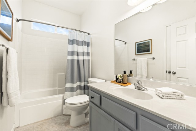 Detail Gallery Image 13 of 30 For 2749 Ceanothus Ave, Chico,  CA 95973 - 3 Beds | 3 Baths