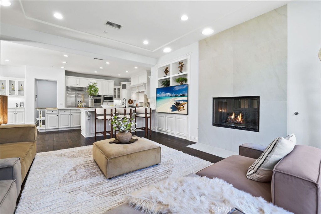 MLS #OC25219998 image #30