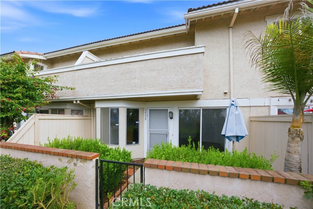 Detail Gallery Image 2 of 38 For 1539 Elkwood Dr, West Covina,  CA 91791 - 3 Beds | 2/1 Baths