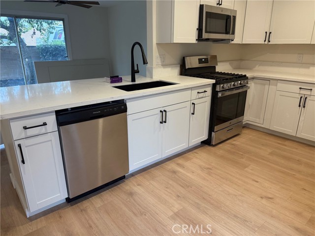 Detail Gallery Image 10 of 21 For 1365 Crafton Ave #1011,  Mentone,  CA 92359 - 1 Beds | 1 Baths