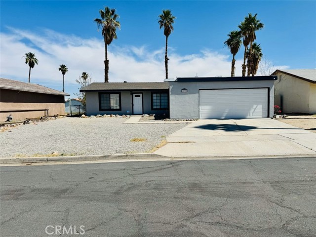 44040 Shadow Way, Desert Center CA: https://media.crmls.org/medias/01fdaaaa-9a7f-41cd-8ee9-1d284f32d9a8.jpg