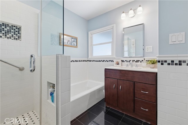 Detail Gallery Image 14 of 22 For 6713 E El Salvador, Long Beach,  CA 90815 - 2 Beds | 1 Baths