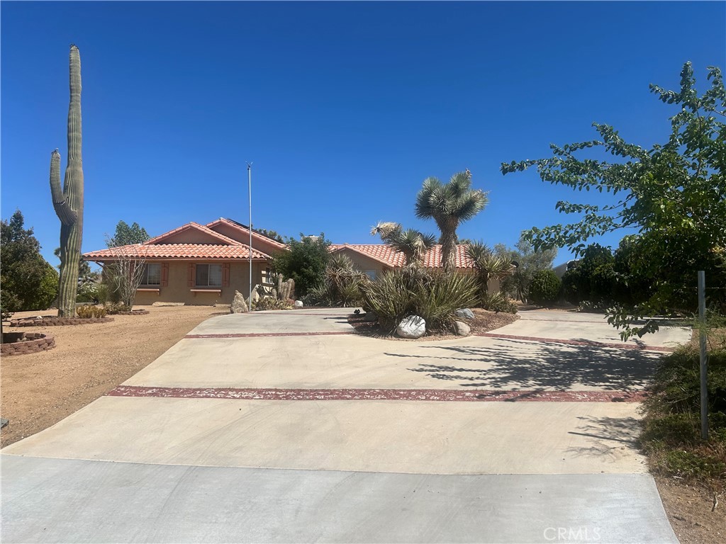 59019 Pueblo Trail