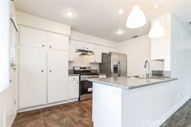 Detail Gallery Image 13 of 40 For 1377 N Elderberry Ave, Ontario,  CA 91762 - 2 Beds | 1 Baths