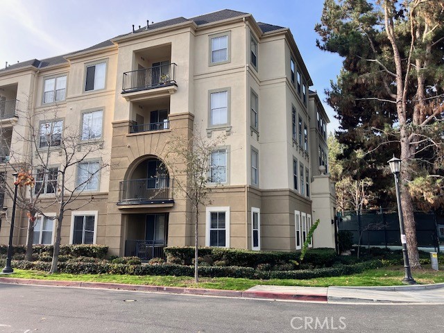 Detail Gallery Image 2 of 12 For 3134 Watermarke Pl, Irvine,  CA 92612 - 2 Beds | 2 Baths