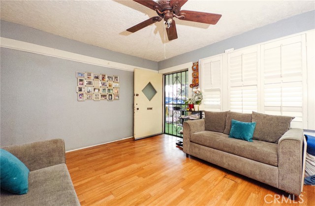 Detail Gallery Image 5 of 19 For 1309 E 68th St., Los Angeles,  CA 90001 - 2 Beds | 1 Baths