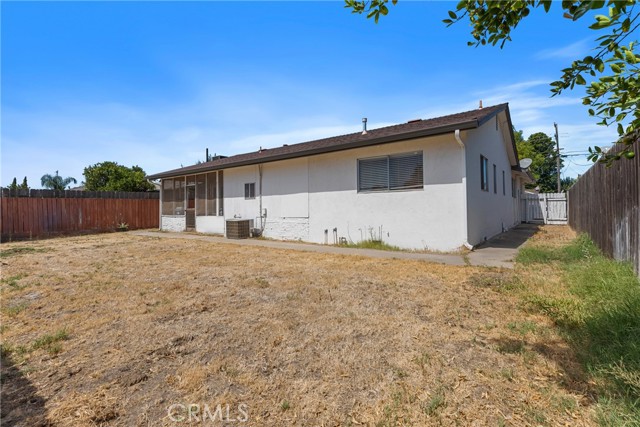 1510 High Street, Atwater CA: https://media.crmls.org/medias/01ffd510-c52f-4181-8419-fde8eef77c95.jpg