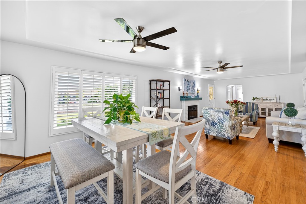 https://media.crmls.org/medias/0200d370-1a17-47f3-8722-eb9f8d49beca.jpg?preset=X-Large