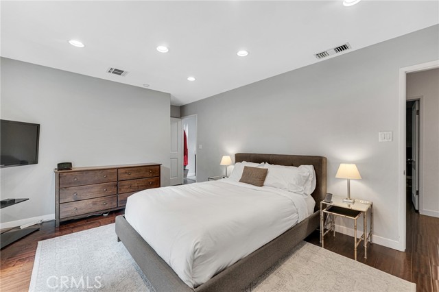 Detail Gallery Image 18 of 37 For 20964 Rios St, Woodland Hills,  CA 91364 - 2 Beds | 2 Baths