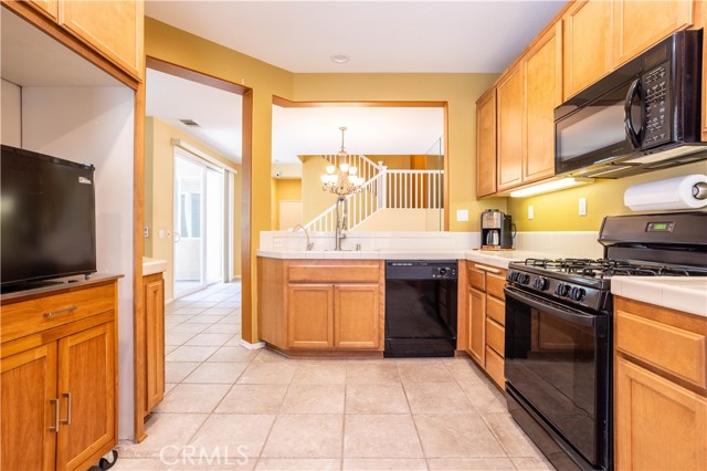 Detail Gallery Image 4 of 38 For 11480 Autumn Glen Ct, Porter Ranch,  CA 91326 - 3 Beds | 3 Baths