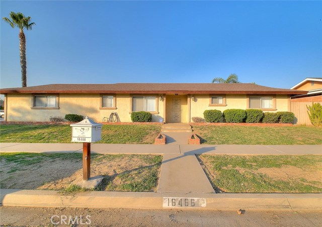 16466 Iris Dr, Fontana, CA 92335