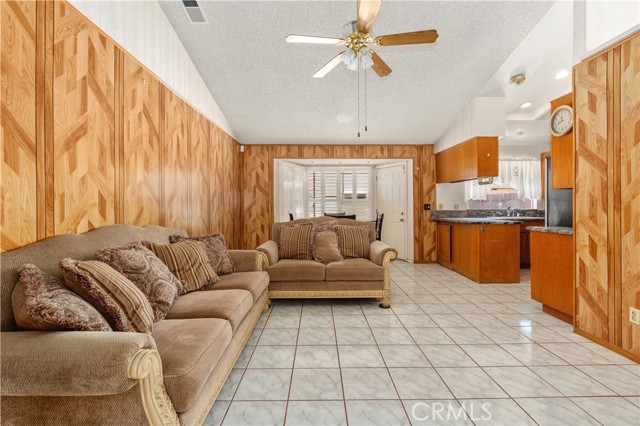 Image 13 of 31 For 22533 Kinross Lane